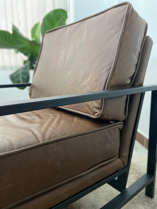 Poltrona en cuero ¨OPORTO¨