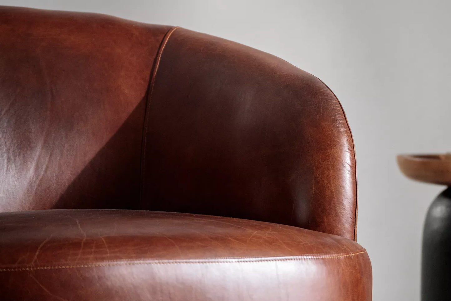 Poltrona en cuero ¨HALO¨