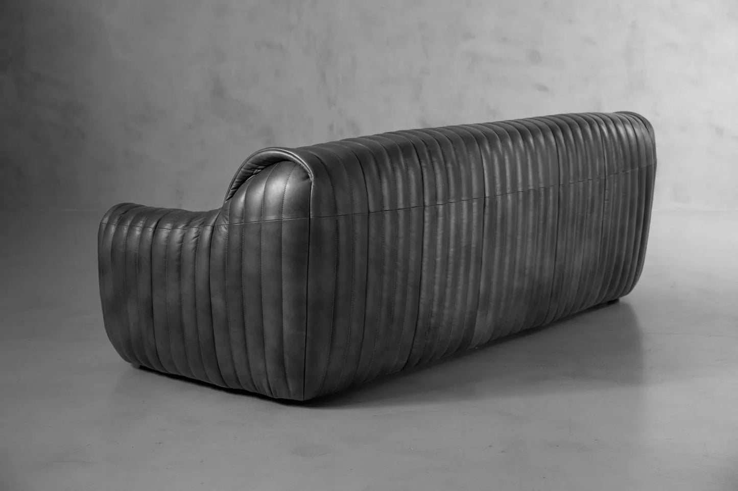 Sofá en Cuero "GRECIA"