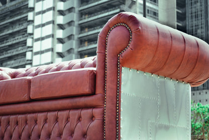 Sofá en Cuero ¨CHESTERFIELD EDICION AVIADOR¨